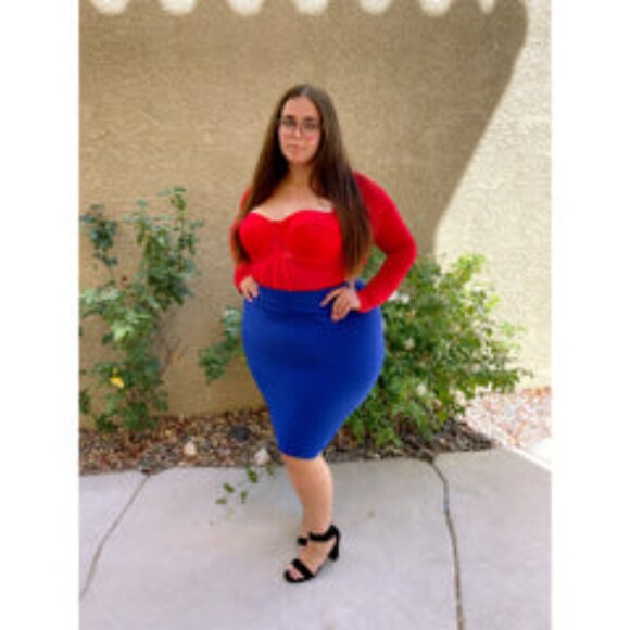 Red Mesh Corset Plus Size Top - Picture 2 of 2